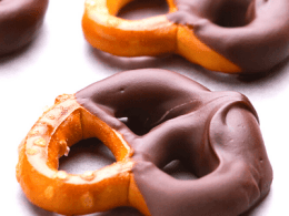 The Best Ways to Keep Your Chocolate Covered Pretzel from Melting!